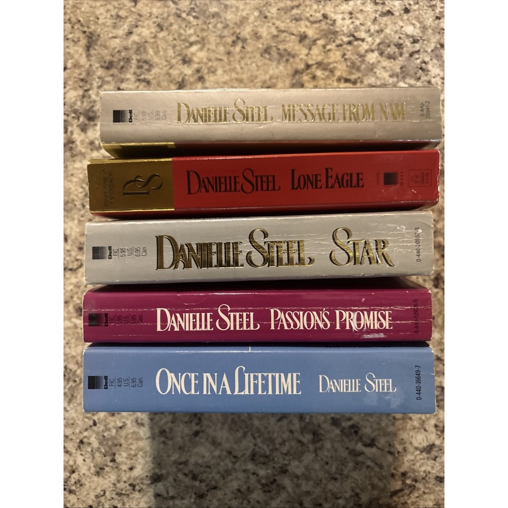 Lot Of 5 Danielle Steel Vintage Paperback Books Bundle Romance novels EUC